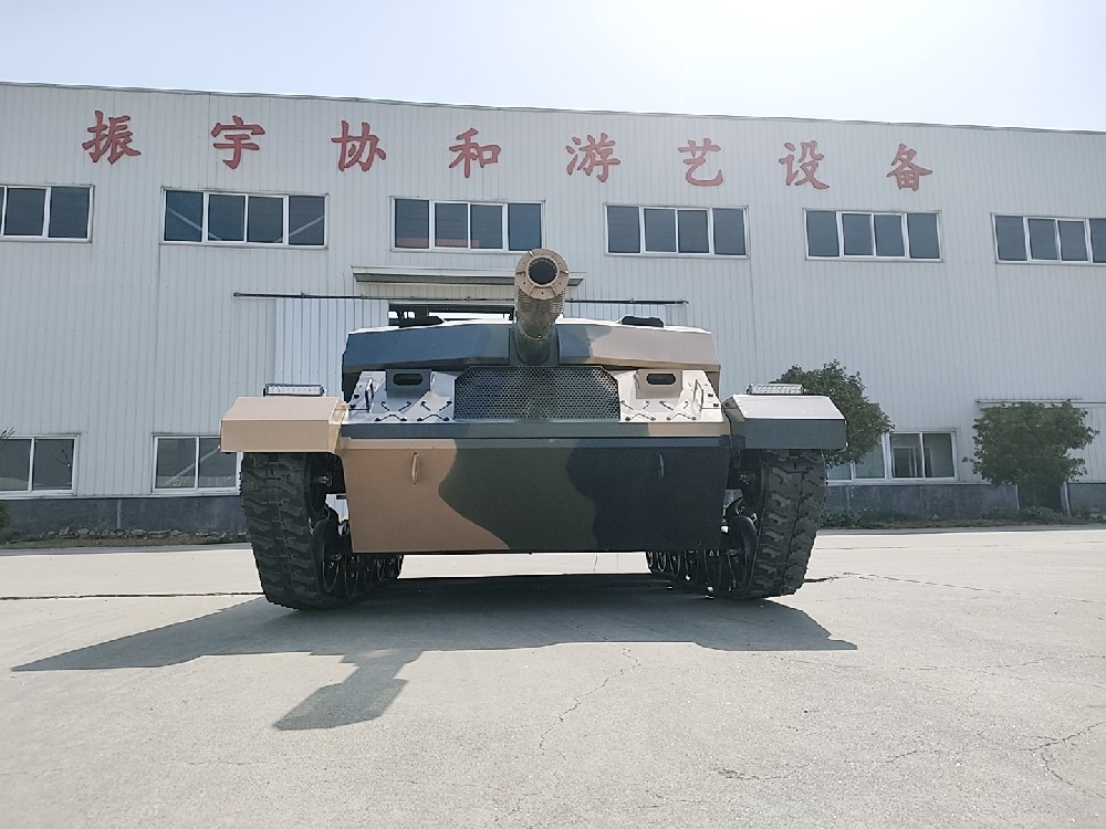 新款風暴坦克細節.jpg